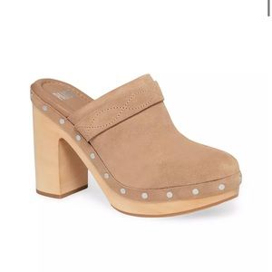 PAIGE Tan Clogs Size 7.5